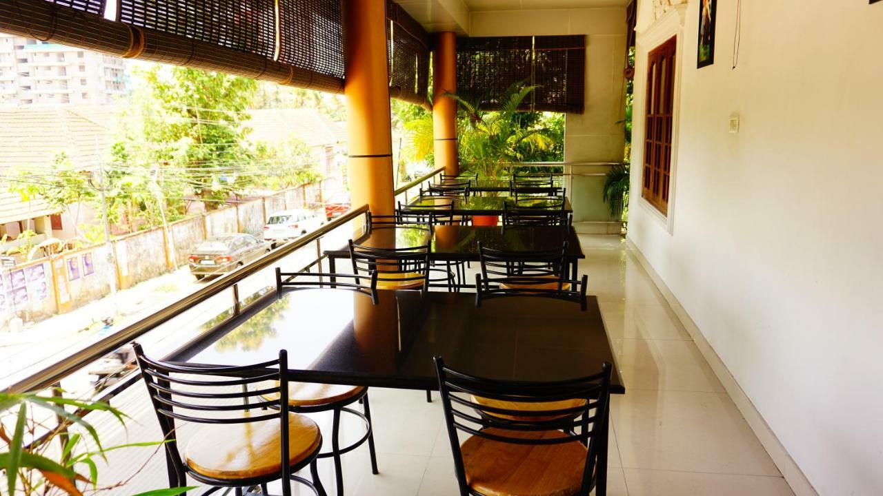 ทายมเคอรี รอยัล อินน์ Kochi ภายนอก รูปภาพ